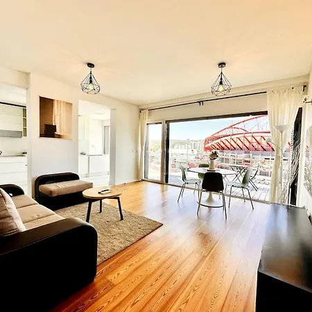 Luz Benfica Apartman *